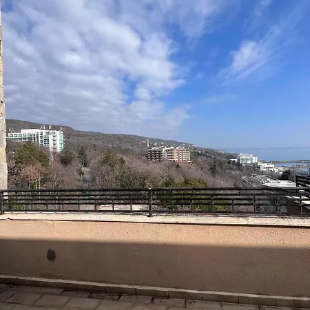 Bendita Mare Ocean View Lägenhetshotell Varna